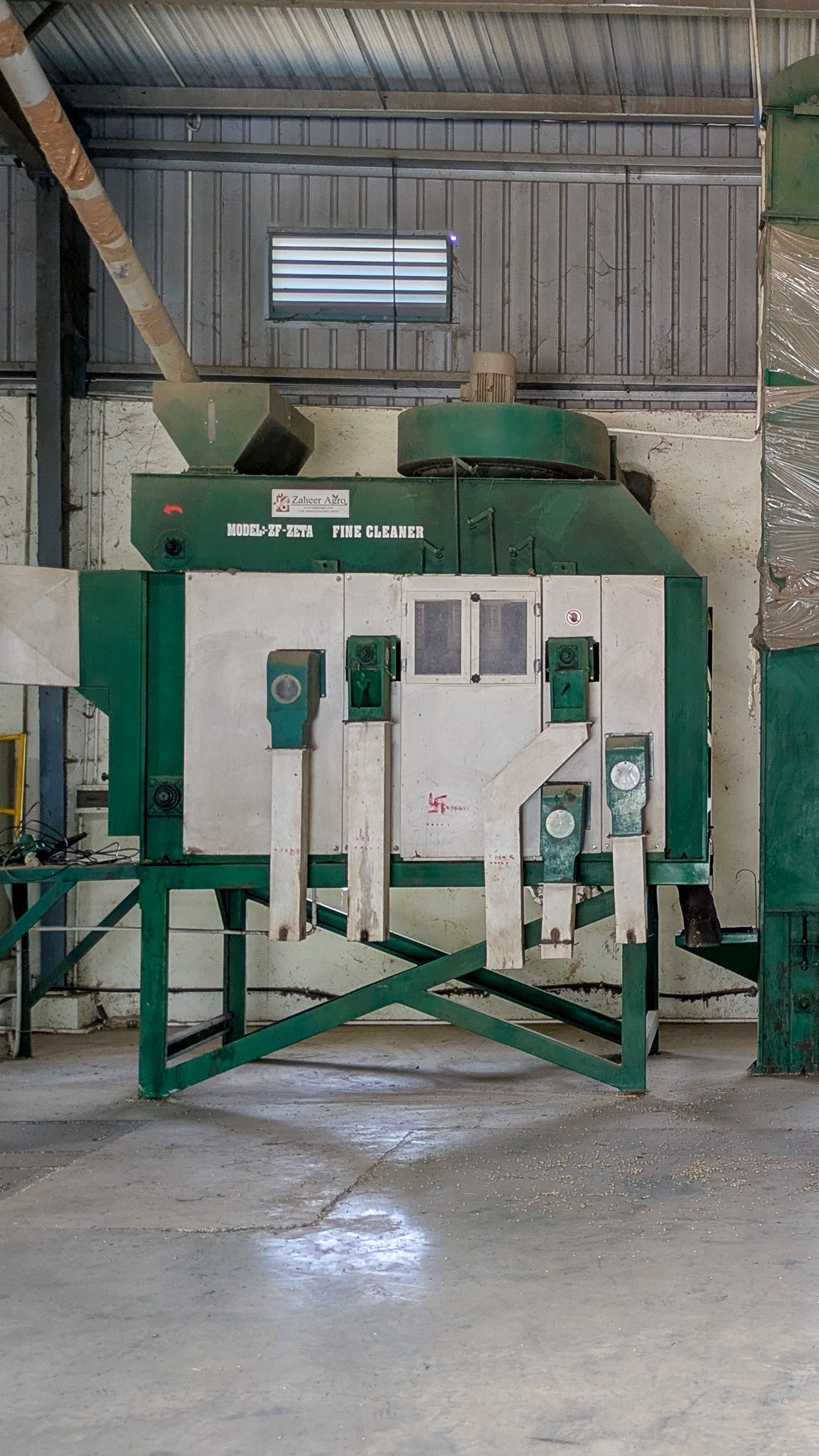 A soybean cleaning and grading machine